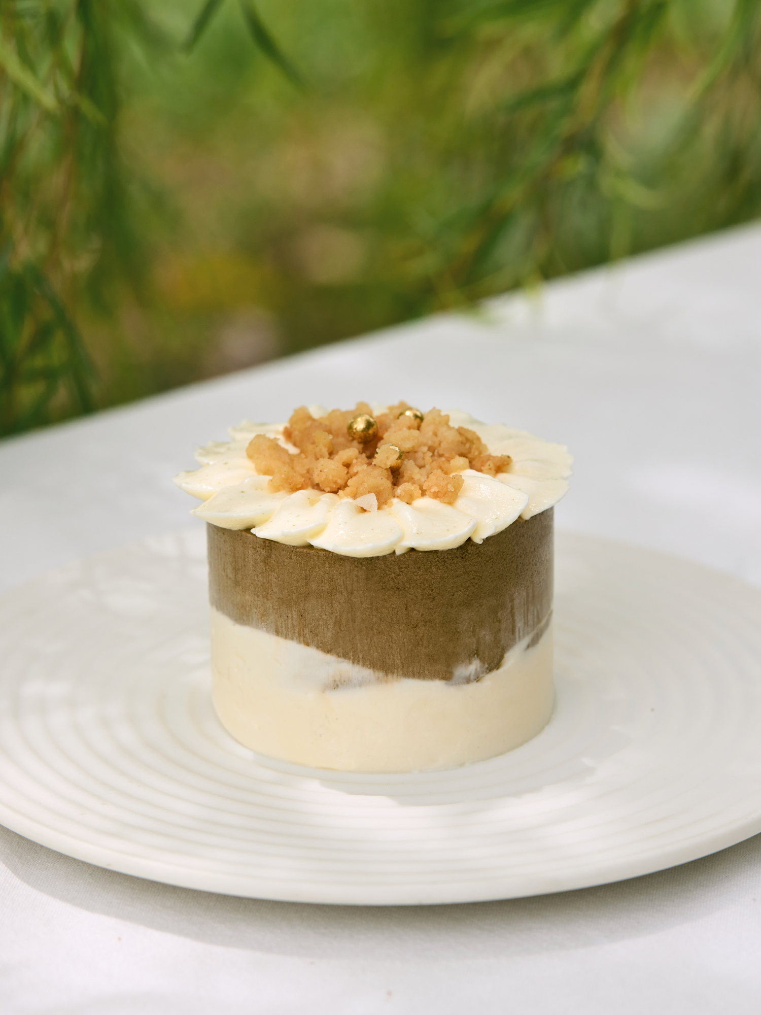 The fieldnotes Mini Cheesecake Box of 3 features tart-like Tie Guan Yin cheesecakes with mousse, resembling mini birthday cakes.