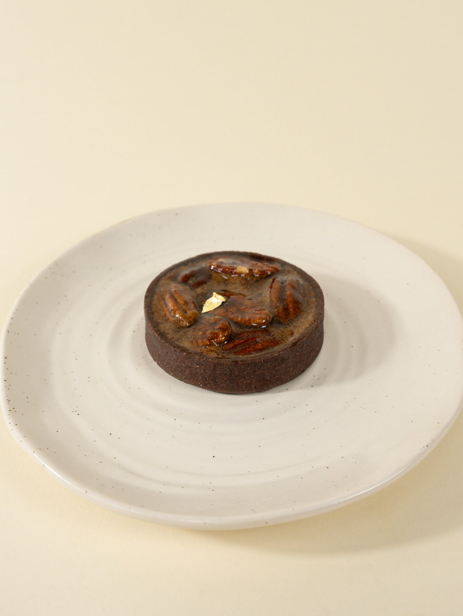 Individual door gifts or wedding favours, pick from loaf or tarts, available for islandwide delivery in Singapore