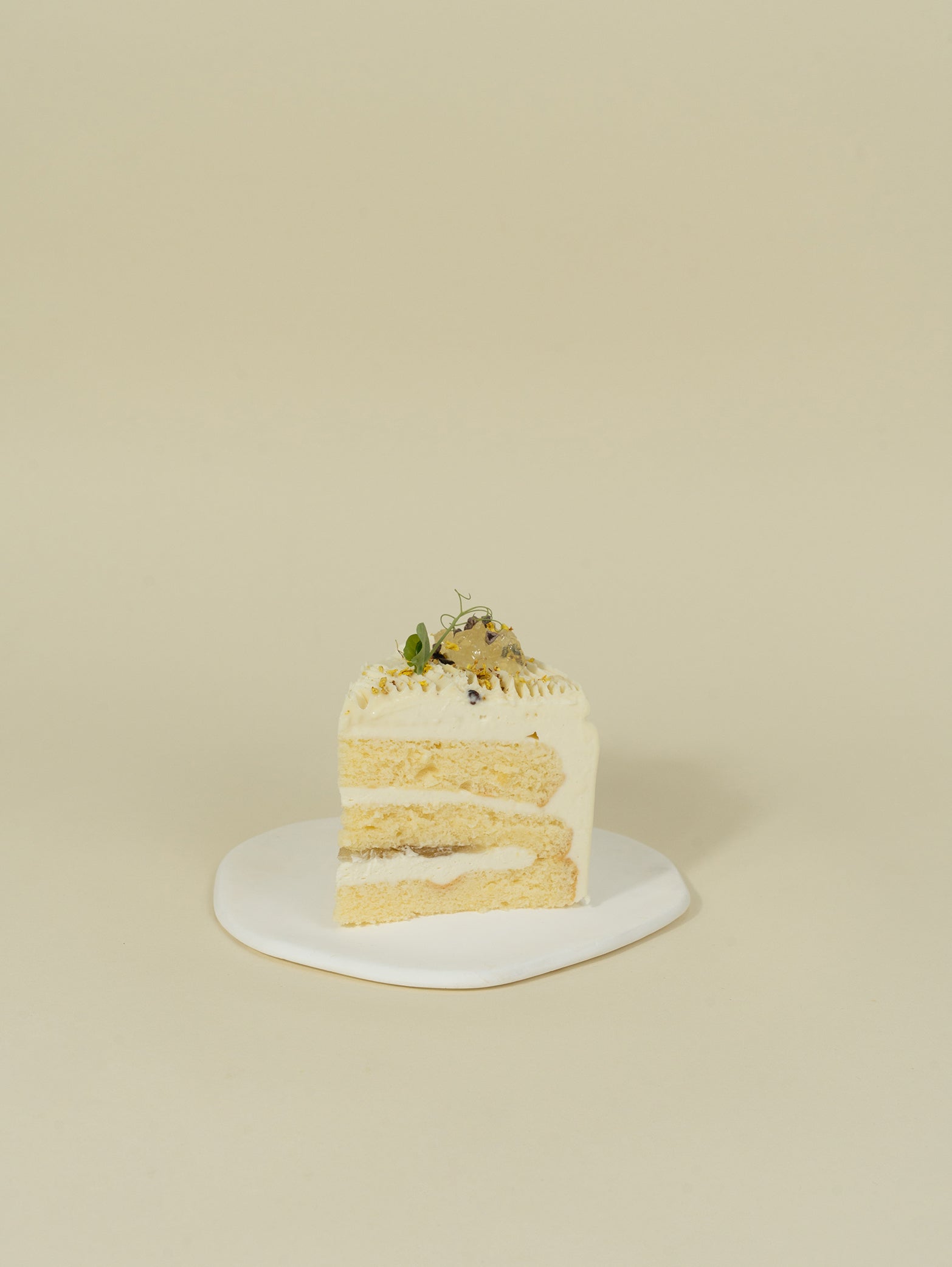 Chrysanthemum tea infused cake for birthday cake ordering online in Singapore