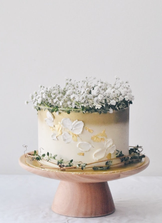 Online Gold Hand Painted Wreath Cake |  Cakes. Sweets. Dessert Bars- Zee & Elle