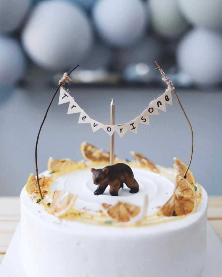 Minimalistic Toy Bear Cake Topper