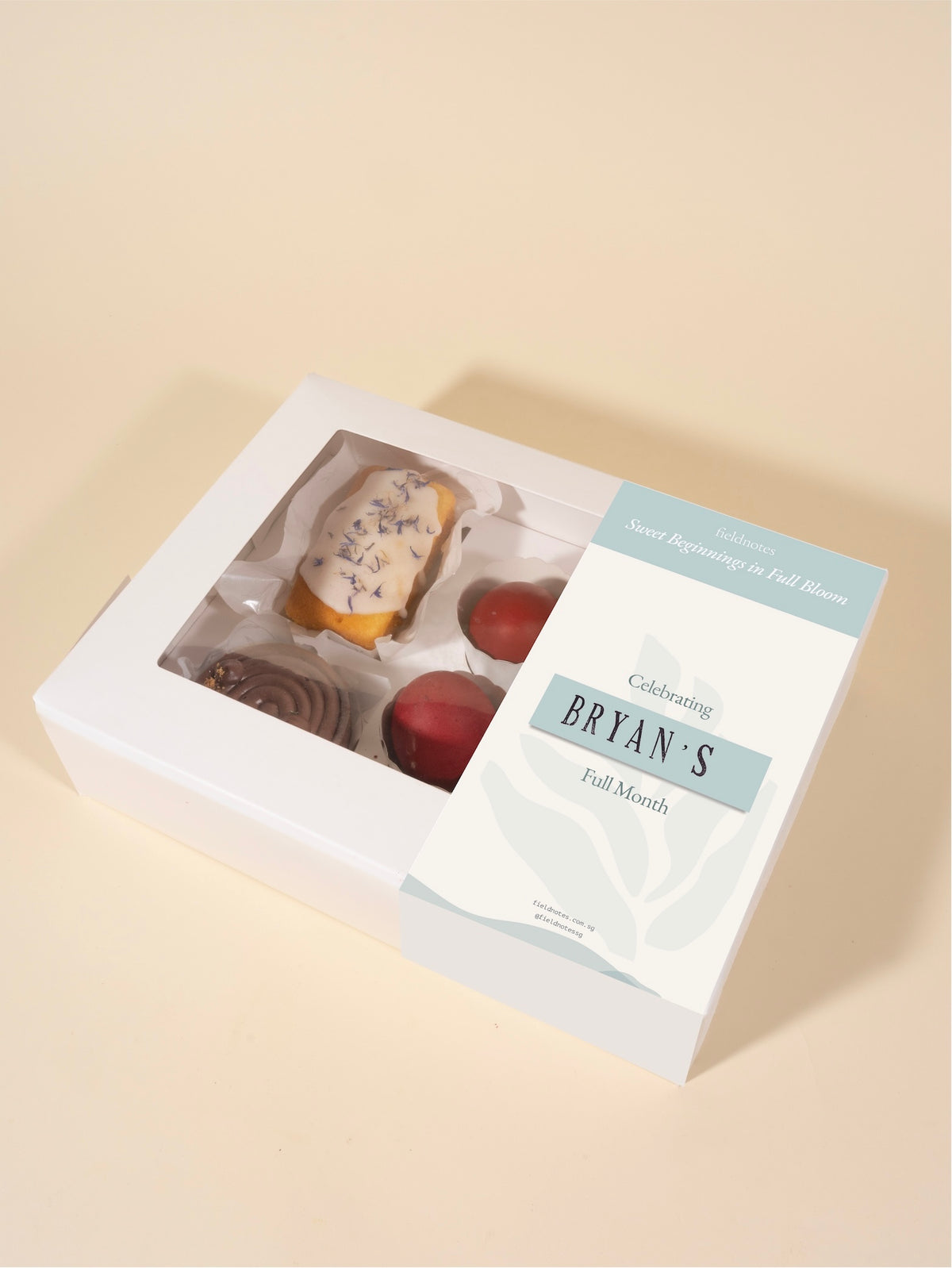First Dreams Full Month Gift Box Blue (min. 8 boxes)