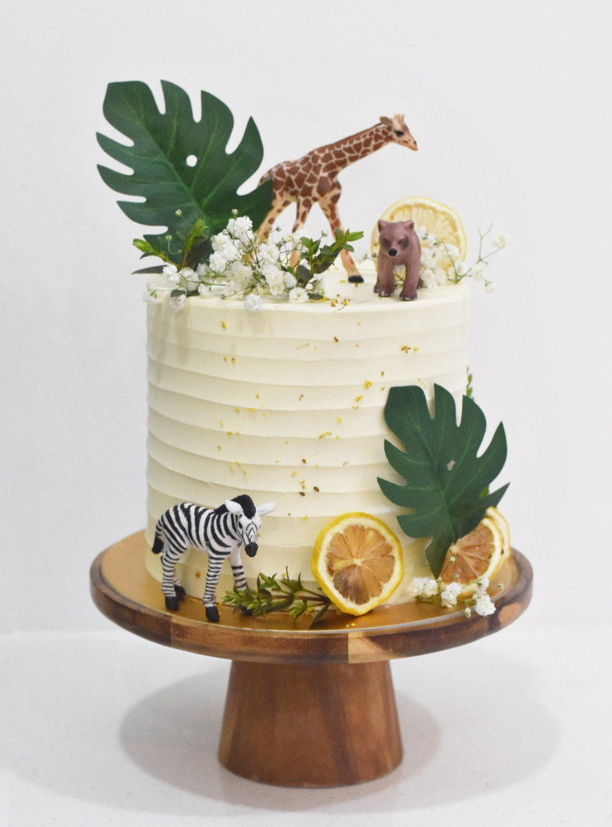 Safari tier-cake | Safari birthday cakes, Jungle birthday cakes, Animal  birthday cakes