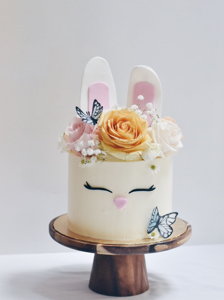 Online Rabbit Theme Cake | Cakes. Sweets. Dessert Bars- Zee & Elle
