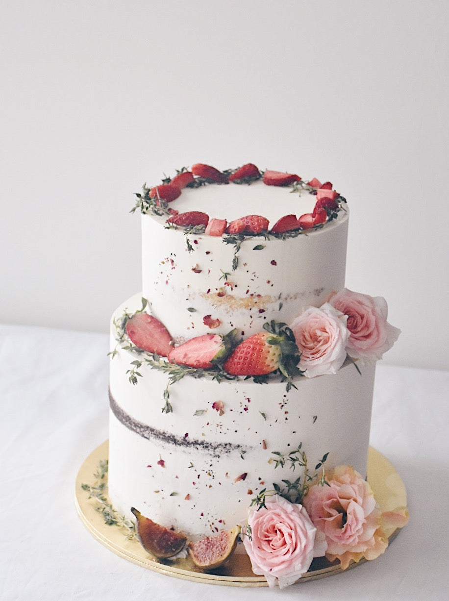 Online Sweet Pink Strawberry Cake |  Cakes. Sweets. Dessert Bars- Zee & Elle